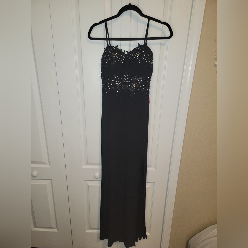 PrettyLittleThing Black Maxi Dress with Beaded Detail